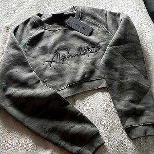 Alphalete cropped crewneck